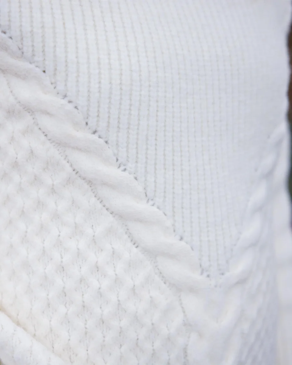 Pull col roulé maille douillette - blanc cassé – Image 6