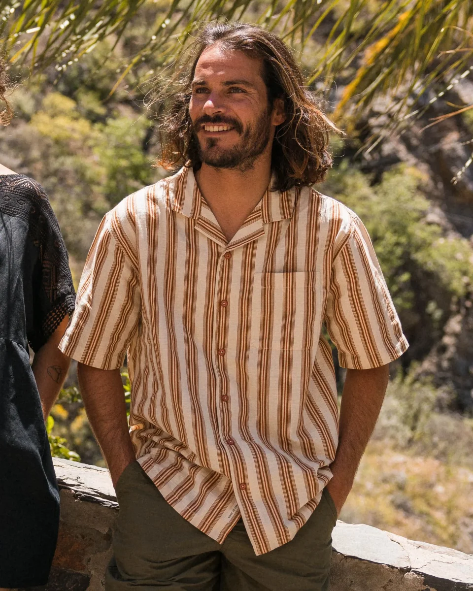 Chemise Texturée en Coton Bio Cove - Rayures Orange Coucher de Soleil – Image 2
